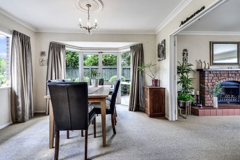 Photo of property in 43 Chedworth Avenue, Chedworth, Hamilton, 3210