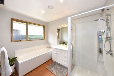 Photo of property in 25 Chesterfield Mews, Russley, Christchurch, 8042