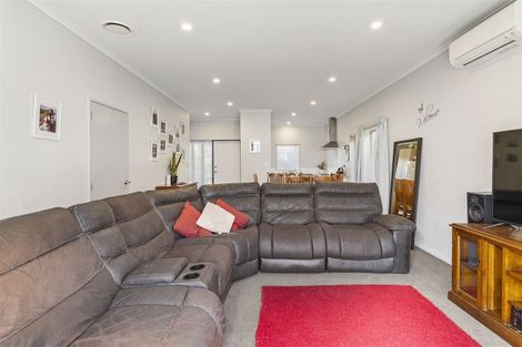 Photo of property in 43 Ipukarea Street, Weymouth, Auckland, 2103