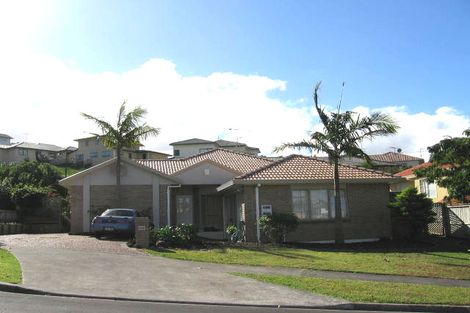 Photo of property in 23 Westminster Gardens, Unsworth Heights, Auckland, 0632