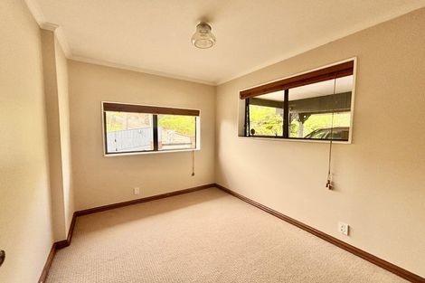 Photo of property in 1 Hobbit Lane, Pinehaven, Upper Hutt, 5371