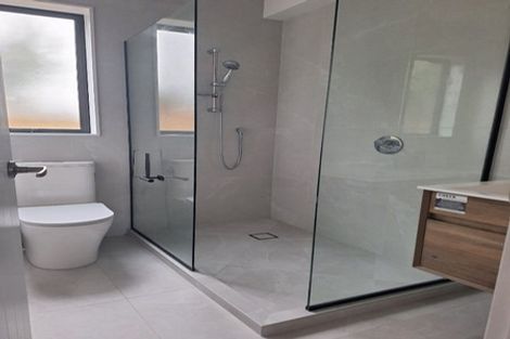 Photo of property in 1/13 Blockhouse Bay Road, Avondale, Auckland, 1026