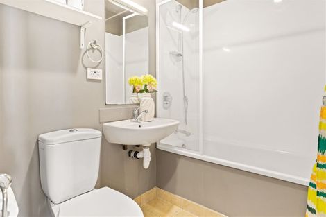 Photo of property in 7 Mt Lebanon Lane, Henderson, Auckland, 0612