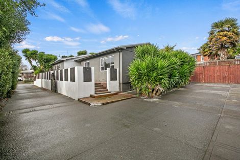 Photo of property in 9 Thames Street, Welbourn, New Plymouth, 4310