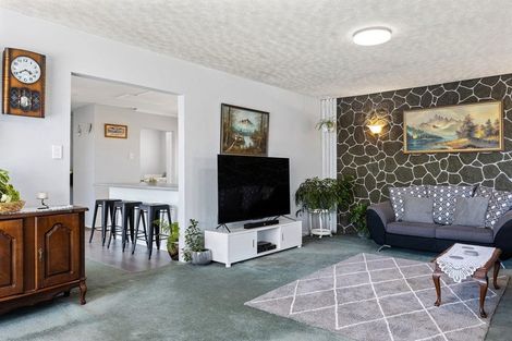 Photo of property in 26 Jenkins Avenue, Redwood, Christchurch, 8051