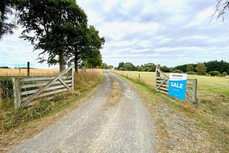 Photo of property in 9 Clifford Street, Clinton, 9534