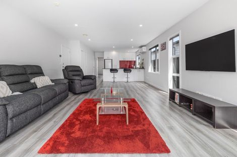 Photo of property in 44 Karearea Avenue, Kenepuru, Porirua, 5022