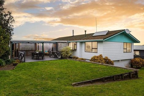 Photo of property in 9 Moxham Grove, Massey, Auckland, 0614