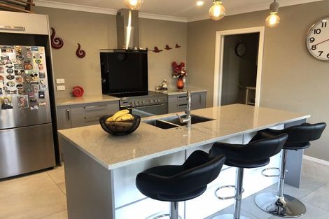 Photo of property in 64 Watkins Drive, Rangiora, 7400