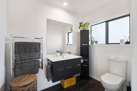 Photo of property in 34 George Street, Bulls, 4818