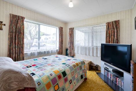 Photo of property in 14a Marchant Place, Westown, New Plymouth, 4310