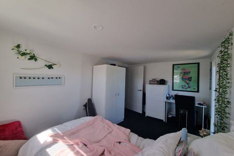 Photo of property in 2/33 Searells Road, Strowan, Christchurch, 8052