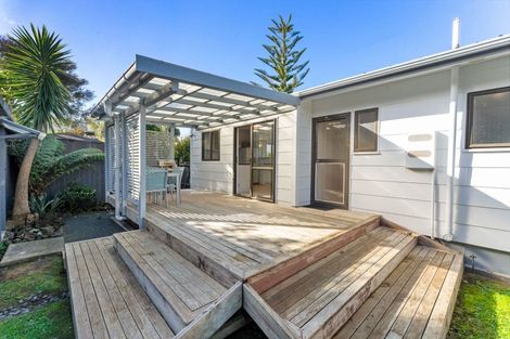 Photo of property in 45 Stillwater Crescent, Stillwater, Silverdale, 0993