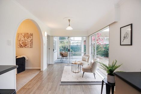 Photo of property in 20 Karina Terrace, Roslyn, Palmerston North, 4414