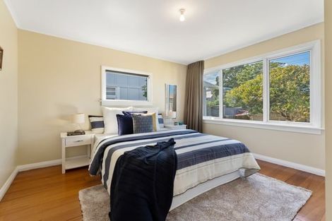 Photo of property in 52 Wallace Place, Westown, New Plymouth, 4310