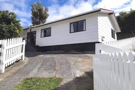 Photo of property in 7 Sombrero View, Ascot Park, Porirua, 5024