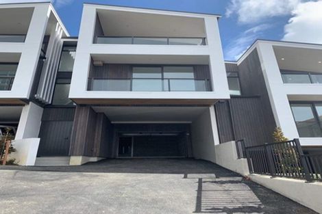 Photo of property in 2/18 Oriental Terrace, Oriental Bay, Wellington, 6011