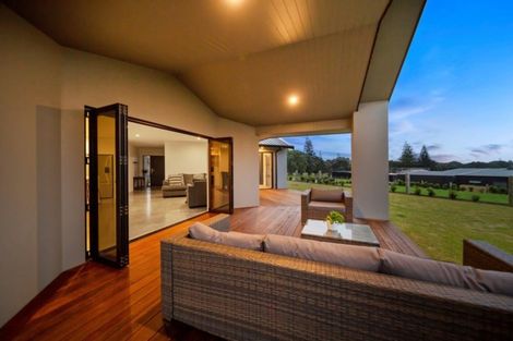 Photo of property in 18 Kotare Drive, Waiwhakaiho, New Plymouth, 4312