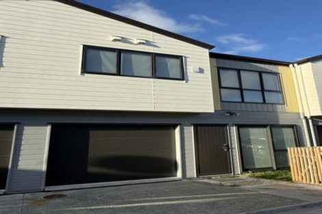 Photo of property in 296d Royal Road, Massey, Auckland, 0614