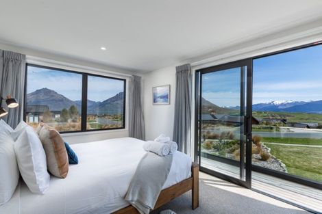 Photo of property in 35 Jacks Point Rise, Jacks Point, Queenstown, 9371
