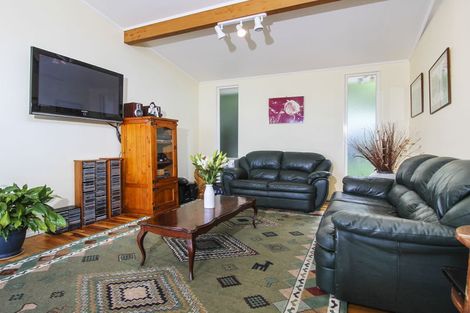 Photo of property in 47 Takahe Road, Titirangi, Auckland, 0604