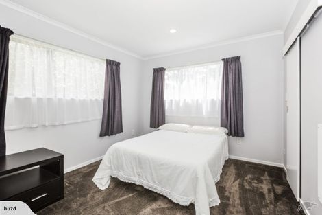 Photo of property in 14 Sharivari Place, Conifer Grove, Takanini, 2112