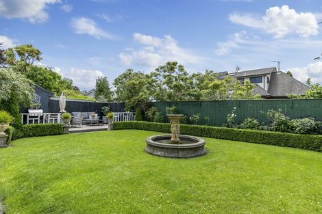 Photo of property in 46 Wai-iti Crescent, Woburn, Lower Hutt, 5010