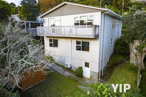 Photo of property in 81 Helston Road, Paparangi, Wellington, 6037