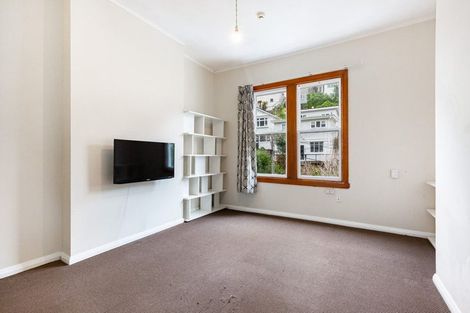 Photo of property in 25 Adams Terrace, Aro Valley, Wellington, 6021