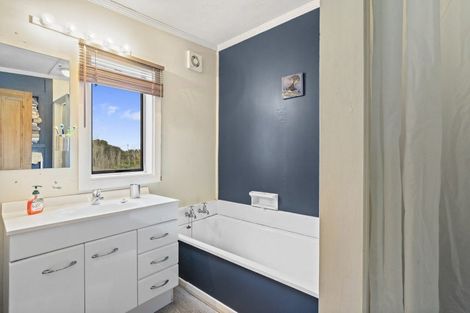 Photo of property in 41 Walkers Lane, Manakau, Levin, 5573