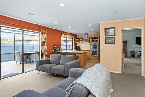 Photo of property in 68 Reynolds Road, Havelock North, 4130