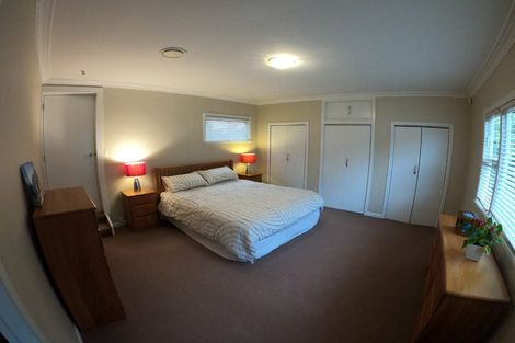 Photo of property in 2/26 Dallinghoe Crescent, Milford, Auckland, 0620