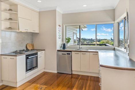 Photo of property in 35 Ridge Road, Howick, Auckland, 2014