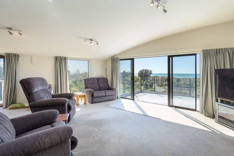 Photo of property in 295 Mataikona Road, Mataikona, Masterton, 5889
