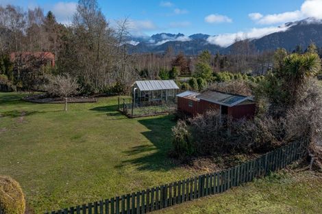 Photo of property in 21 Grey Street, Murchison, 7007