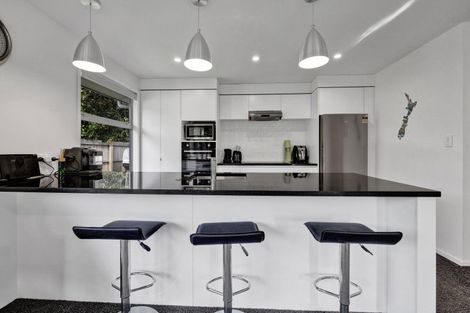 Photo of property in 17a Heta Road, Highlands Park, New Plymouth, 4312