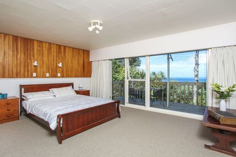 Photo of property in 47 Takahe Road, Titirangi, Auckland, 0604