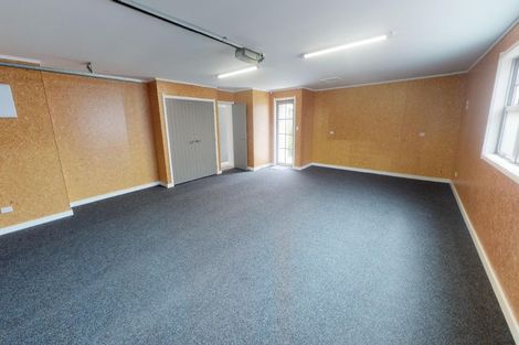 Photo of property in 3 Colombo Street, Palmerston North, 4410