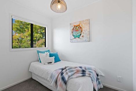 Photo of property in 2/12 Stanley Avenue, Milford, Auckland, 0620