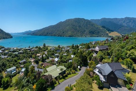 Photo of property in 1 Oliver Place, Anakiwa, Linkwater, 7281