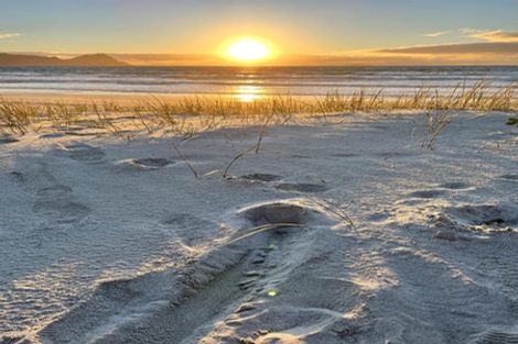 Photo of property in 14 Surfside Lane, Ruakaka, 0116