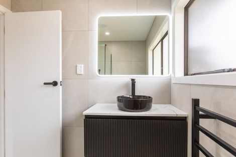 Photo of property in 90 Fergusson Street, Woodville, 4920