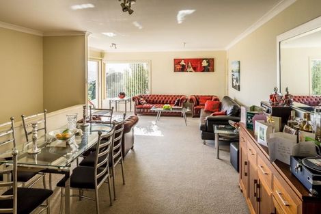 Photo of property in 8 Tirowhanga Road, Paremata, Porirua, 5024