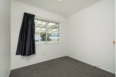 Photo of property in 33 Athena Drive, Totara Vale, Auckland, 0629