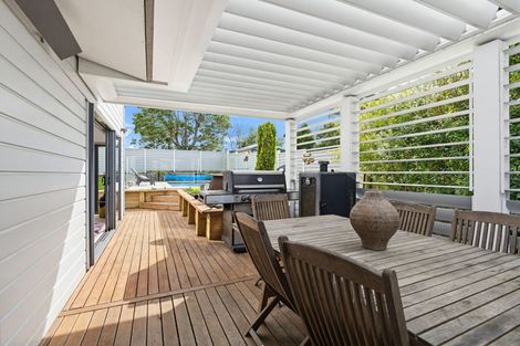 Photo of property in 57 John Dee Crescent, Red Beach, 0932