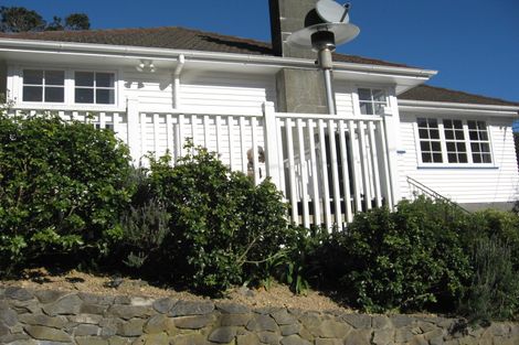 Photo of property in 6 Chaucer Way, Karori, Wellington, 6012