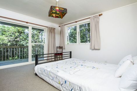 Photo of property in 47 Takahe Road, Titirangi, Auckland, 0604