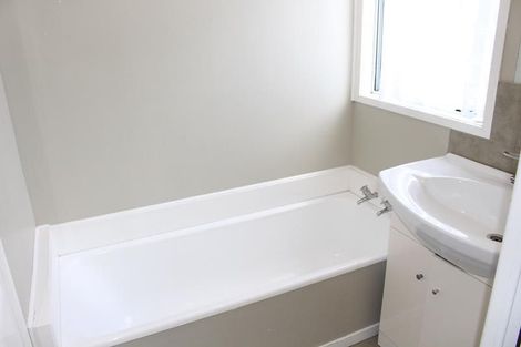 Photo of property in 52 Keegan Drive, Massey, Auckland, 0614