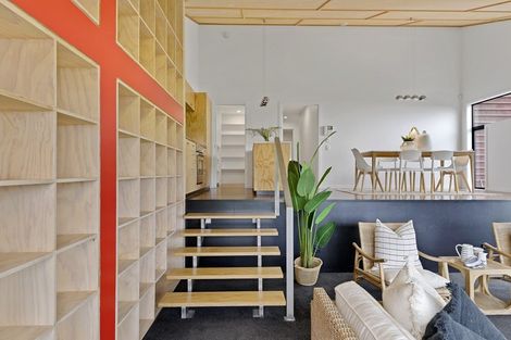 Photo of property in 6 Craigieburn Lane, Mount Pleasant, Christchurch, 8081