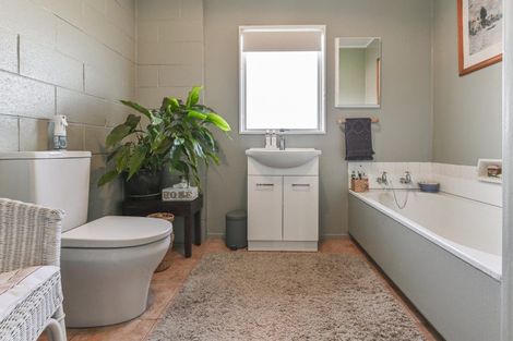 Photo of property in 2/209 Charles Street, Saint Leonards, Hastings, 4120